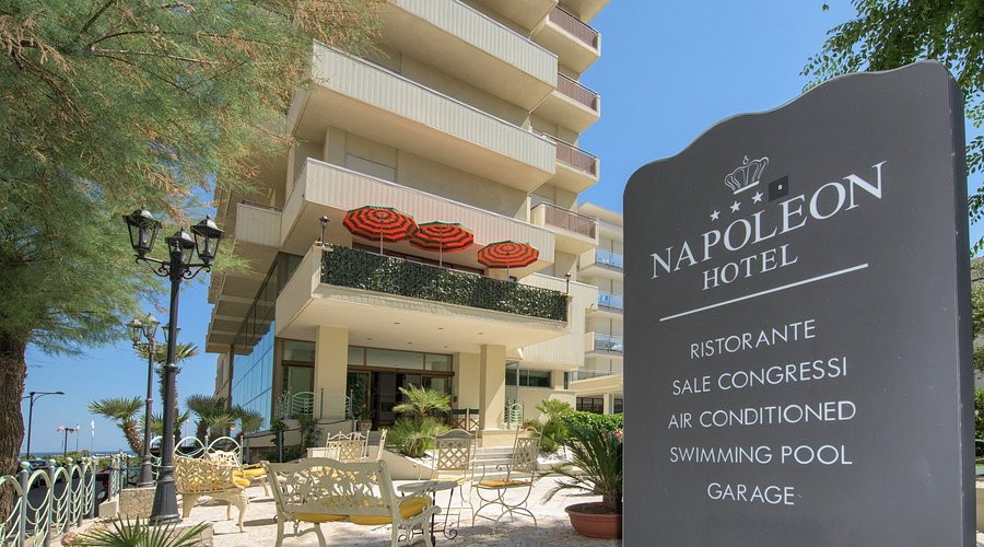 Hotel Napoleon Beach
